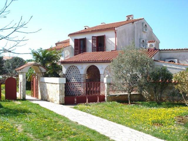 Apartments Jelena Peroj Exterior foto